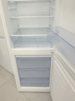 Nevera Beko 1.85m x 60cm