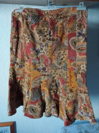 Falda micropana estampada