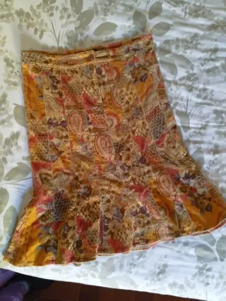 Falda micropana estampada