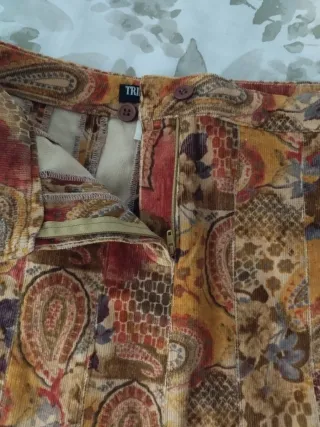 Falda micropana estampada