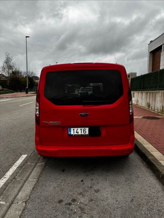 Ford Grand Tourneo Connec 2017 Titanium