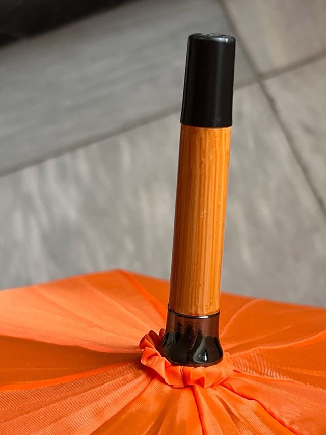 Paraguas clásico naranja grande