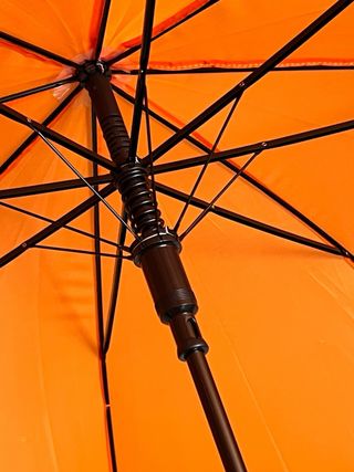 Paraguas clásico naranja grande