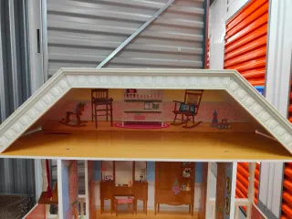 Casa de muñecas grande