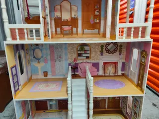 Casa de muñecas grande