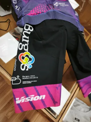 Conjunto Ciclismo Burgos BH