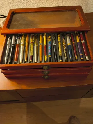 Collezione cofanetto vetrina 50 penne stilografiche