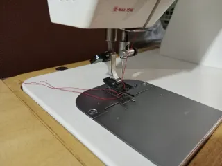 Máquina de coser Alfa3249 + maletín y motor estern