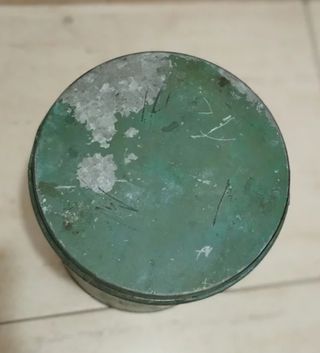 2 latas antiguas por 15 euros