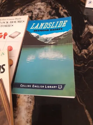 A sherlock Holmes, Landslide, In the frame