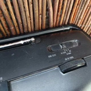 Radio Cassette Grundig RR 300 Negra...7 EUROS