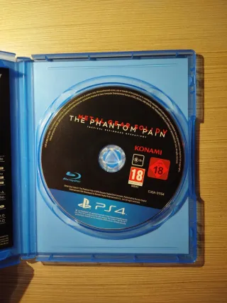 PS4 Resident Evil 2 y Metal Gear V