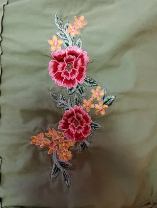 Chaqueta verde militar MYHOL bordada