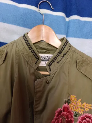 Chaqueta verde militar MYHOL bordada