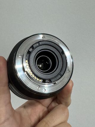 Objetivo Sony 10-18mm f/4 OSS