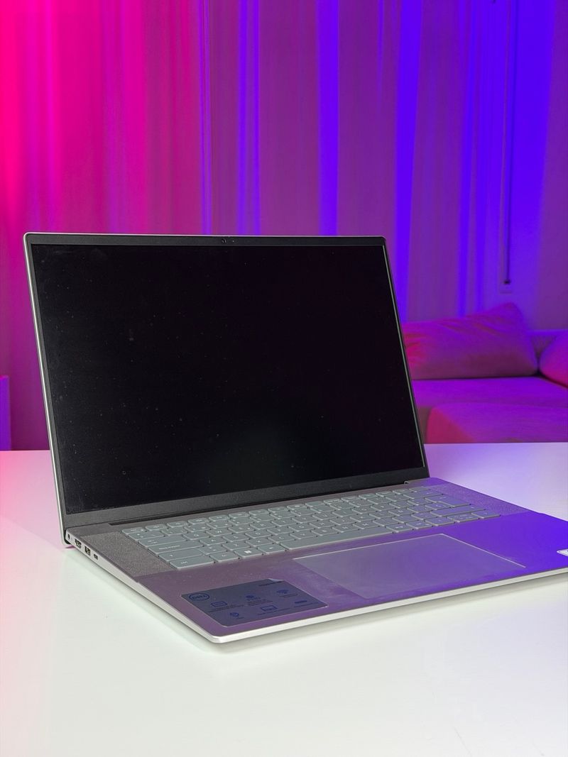 Dell Inspiron 16" 512GB 16GB i7-13 afbeelding 2
