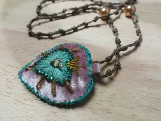 Escapulario hecho a mano. Sagrado corazón.