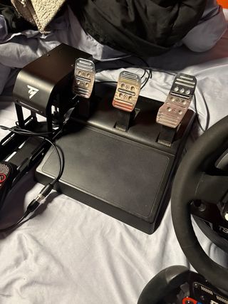 Volante Thrustmaster TS-PC Racer + Accesorios