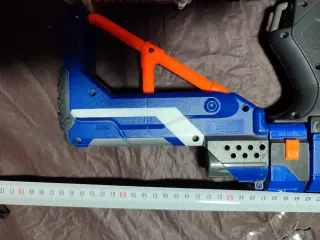 Pistola Nerf Retaliator y Strongarm