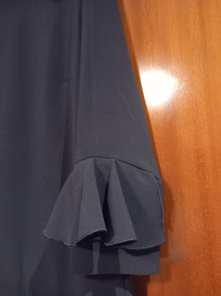 Vestido azul con volantes