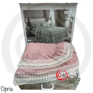 Trapuntino matrimoniale con volant e pizzo