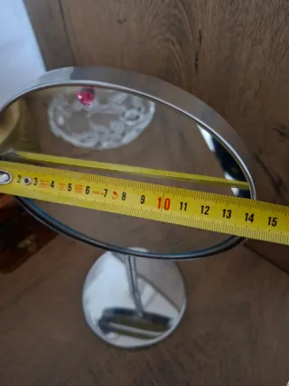 Espejo de sobremesa plateado