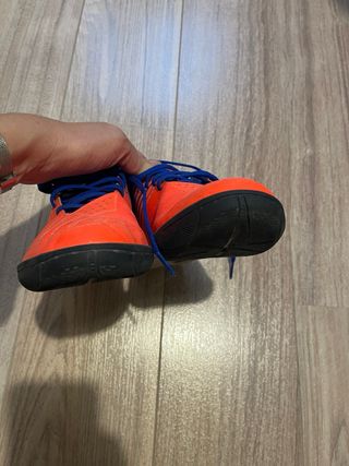 Zapatillas fútbol sala T. 36 Naranja/Azul