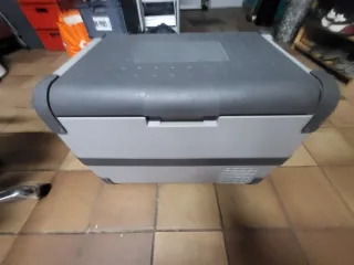 Nevera Portátil WAECO CFX-50 12V/220V
