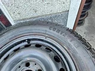 Mercedes Vito 215 65 R15 - Rueda de repuesto