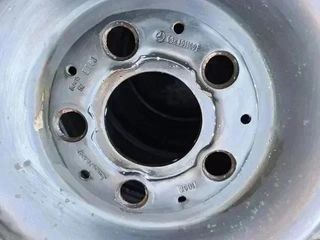Mercedes Vito 215 65 R15 - Rueda de repuesto
