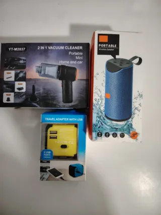 Lote: Altavoz, Mini Aspirador y Cargador