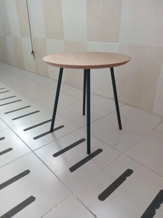 Mesa redonda madera y metal