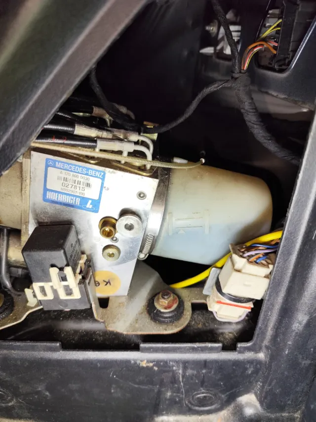 MERCEDES SLK230 KOMPRESSOR MOTOR HYDROLICO 97