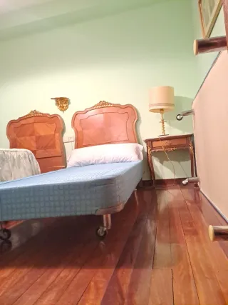 Letto somiere imbottito con ruote