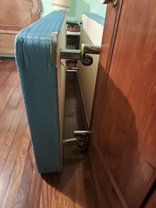 Letto somiere imbottito con ruote