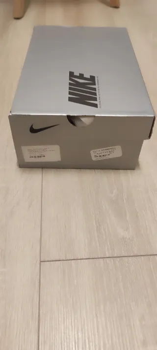 Zapatillas Fútbol Nike Phantom Talla 41 Nuevas