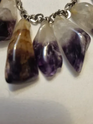 Collar gargantilla con amatistas naturales