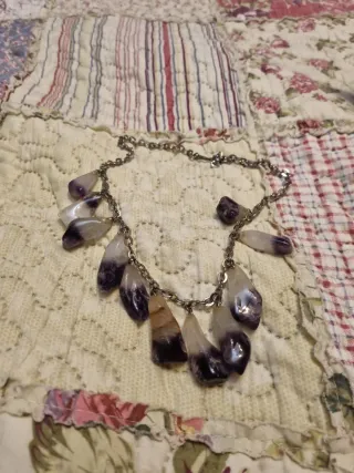Collar gargantilla con amatistas naturales