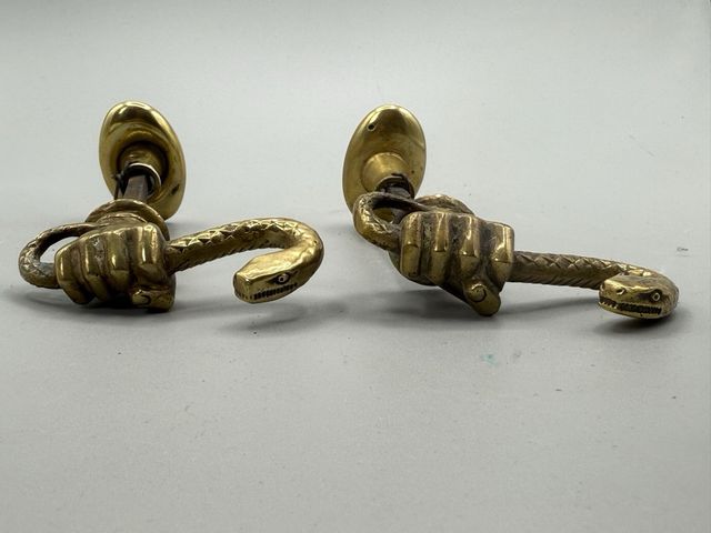 Pareja Manillas Puerta Antiguas. Puño y Serpiente