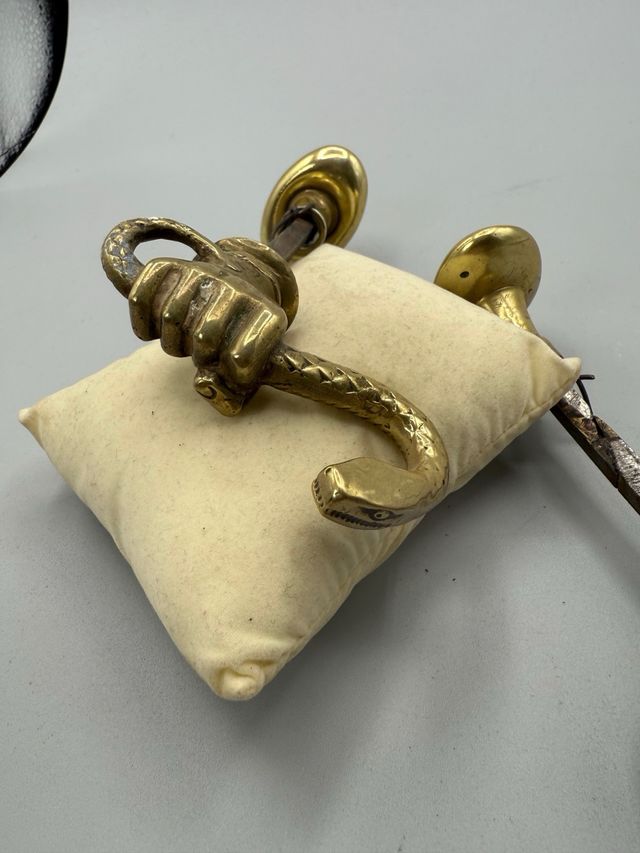 Pareja Manillas Puerta Antiguas. Puño y Serpiente