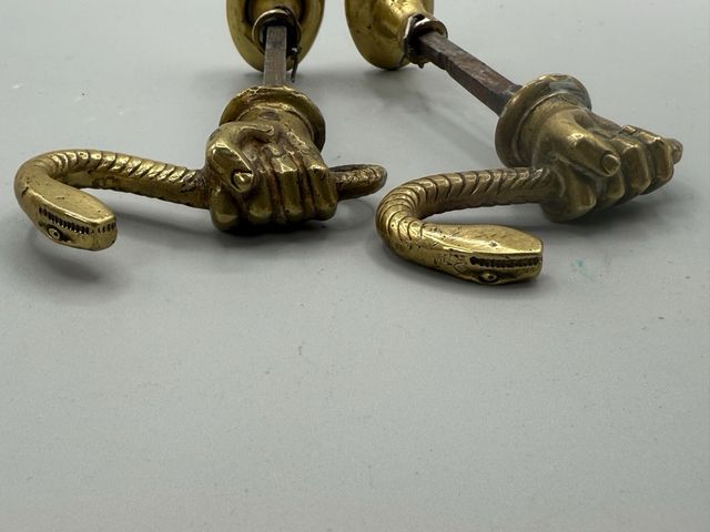 Pareja Manillas Puerta Antiguas. Puño y Serpiente