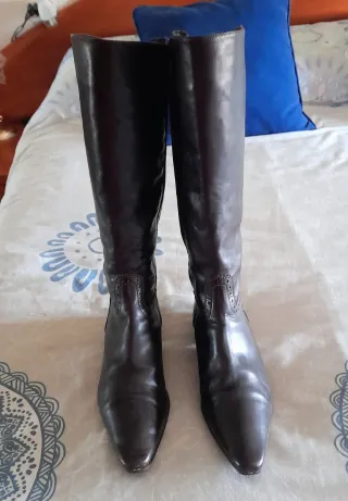 Botas piel estilo Hipico/Brogue- Suela Davos t.40