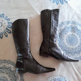 Botas piel estilo Hipico/Brogue- Suela Davos t.40