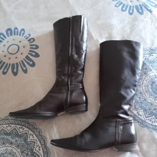 Botas piel estilo Hipico/Brogue- Suela Davos t.40