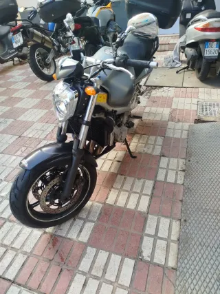 Yamaha Fazer 600 limitada A2 Naked gris 60 mil km