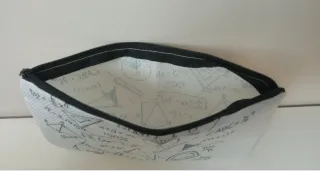 Pack Regalo: Neceser y Calcetines Matemáticos