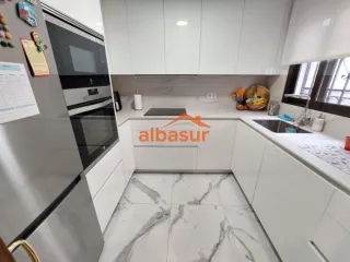 Casa con Garaje cerca del centro de Córdoba