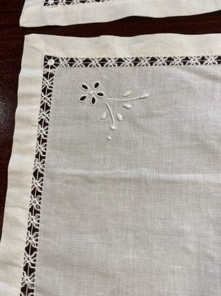 Paninhos decorativos em linho fino