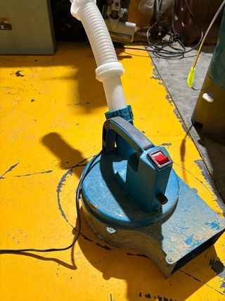 Esparcidor fertilizante eléctrico