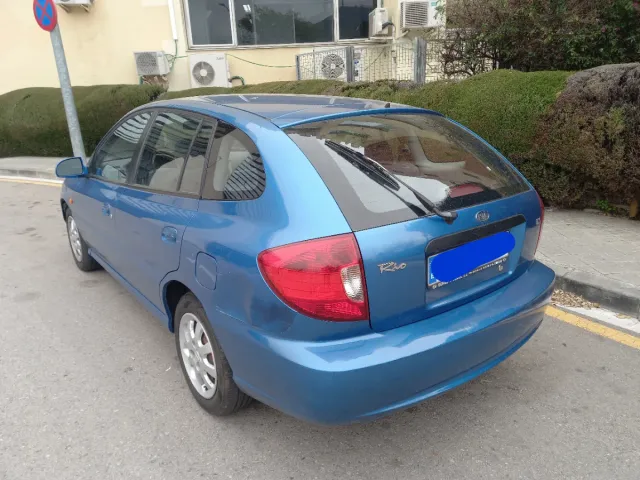 KIA Rio 2004